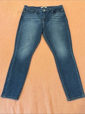W36L28.5 high rise Blue Skinny Levi’s Jeans